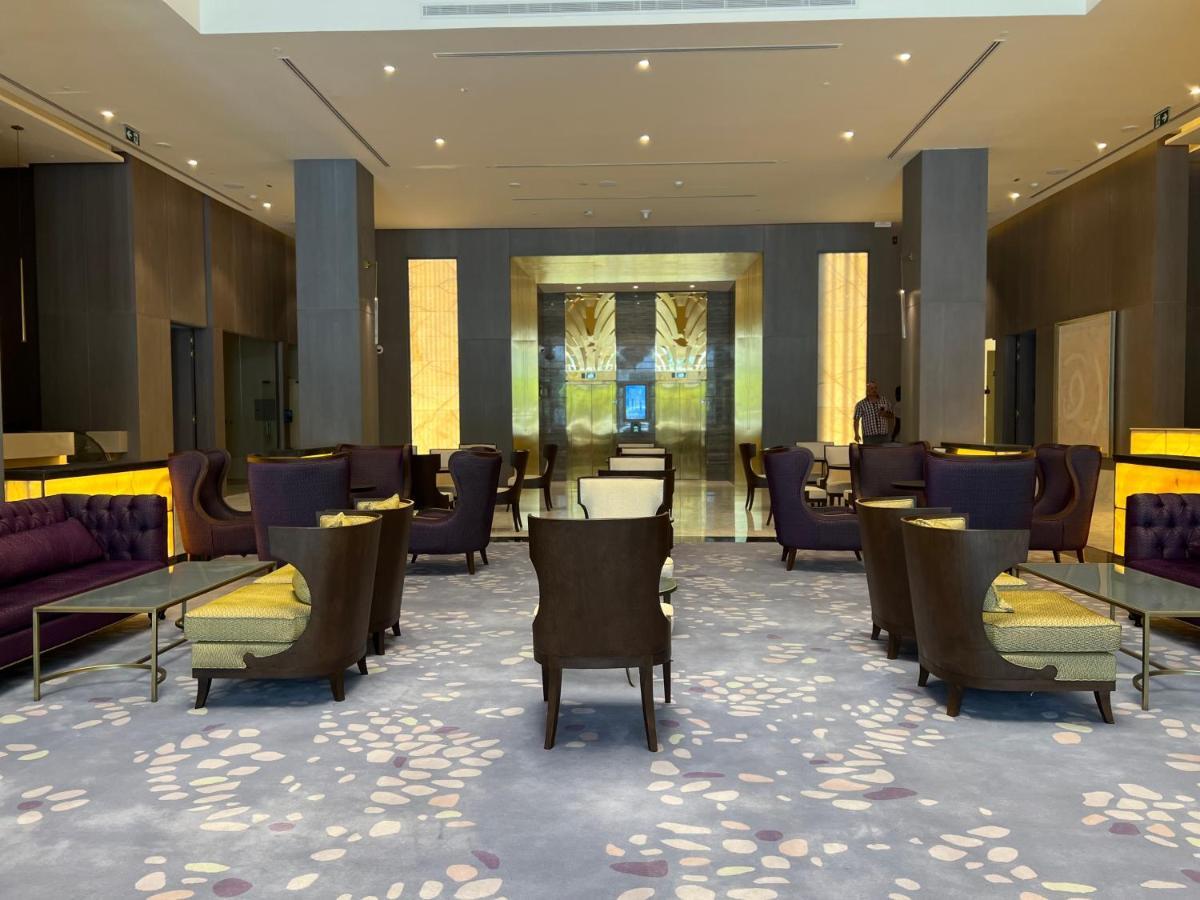Khalidia Palace Hotel Dubai By Mourouj Gloria Екстериор снимка The lobby of the hotel