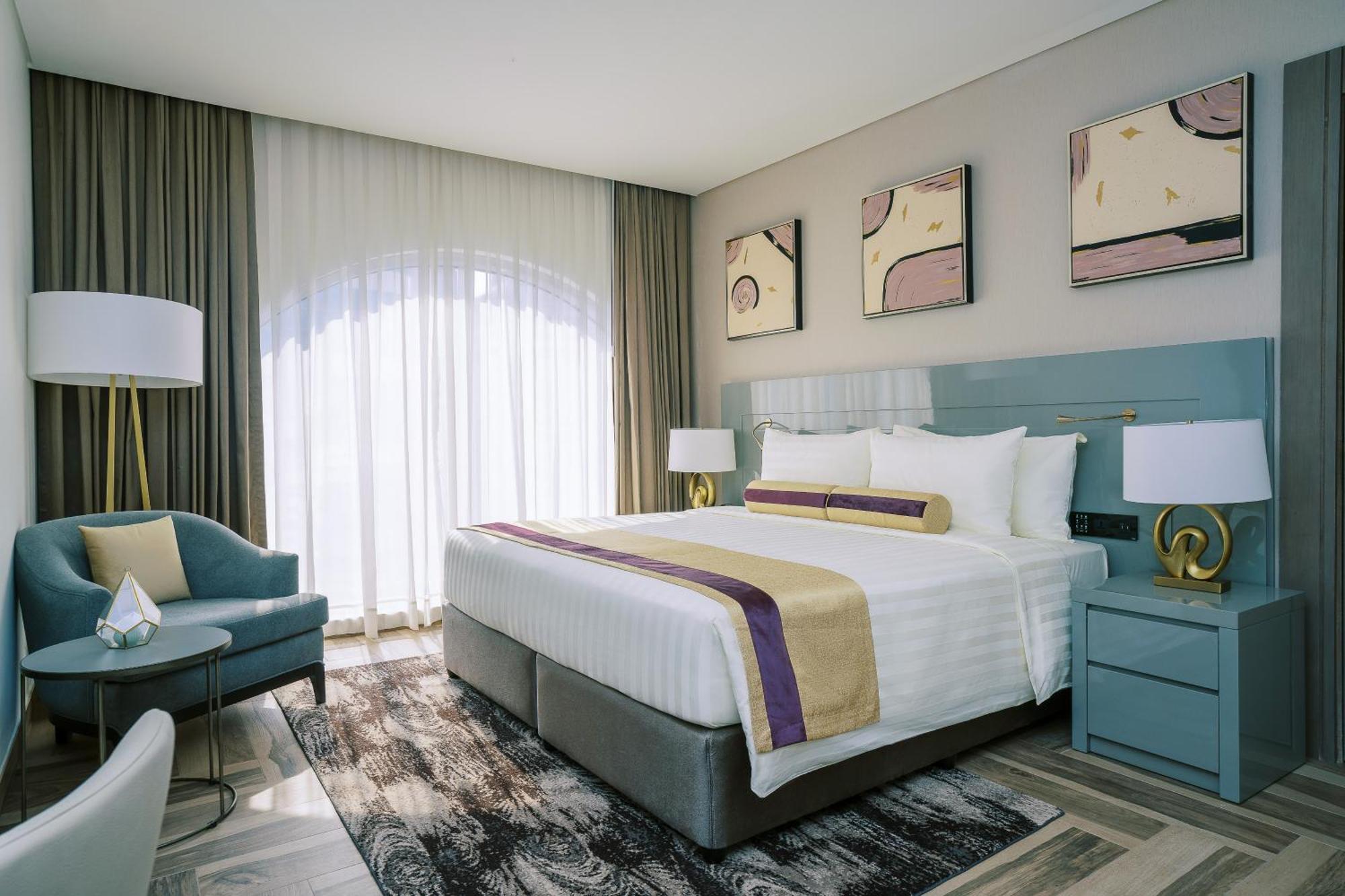 Khalidia Palace Hotel Dubai By Mourouj Gloria Екстериор снимка A bedroom at the hotel