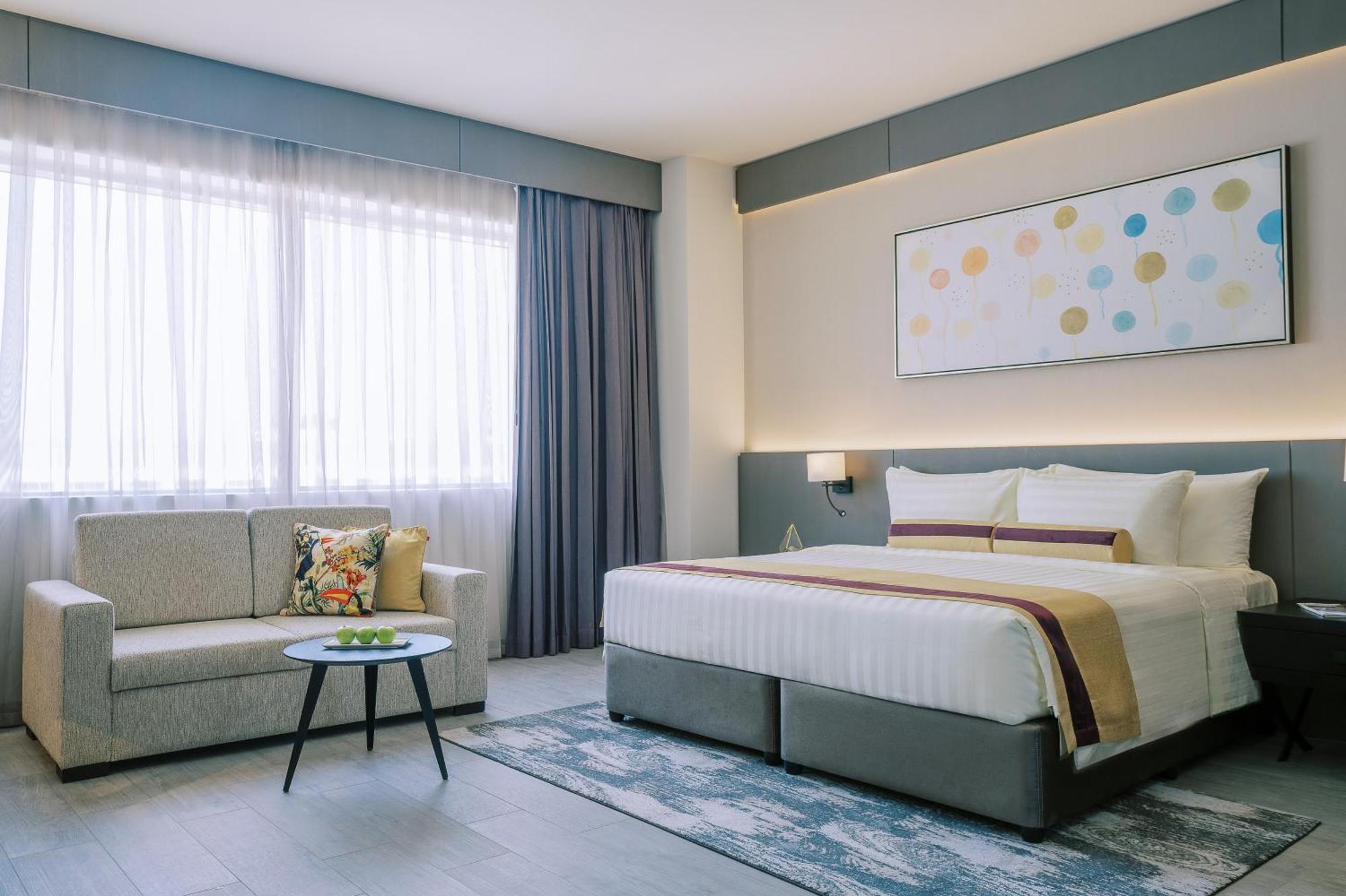 Khalidia Palace Hotel Dubai By Mourouj Gloria Екстериор снимка Deluxe Room