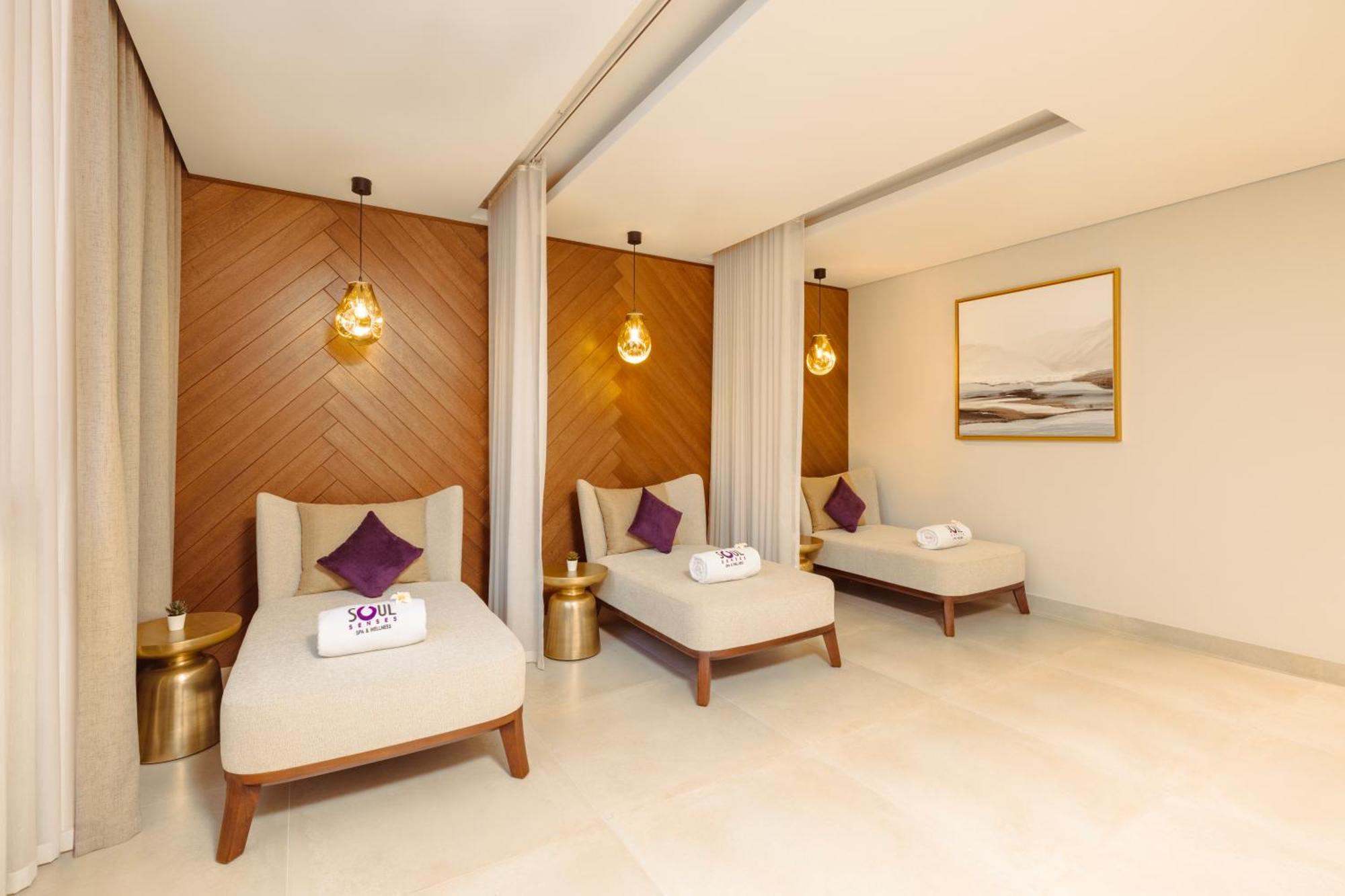 Khalidia Palace Hotel Dubai By Mourouj Gloria Екстериор снимка The spa at the hotel