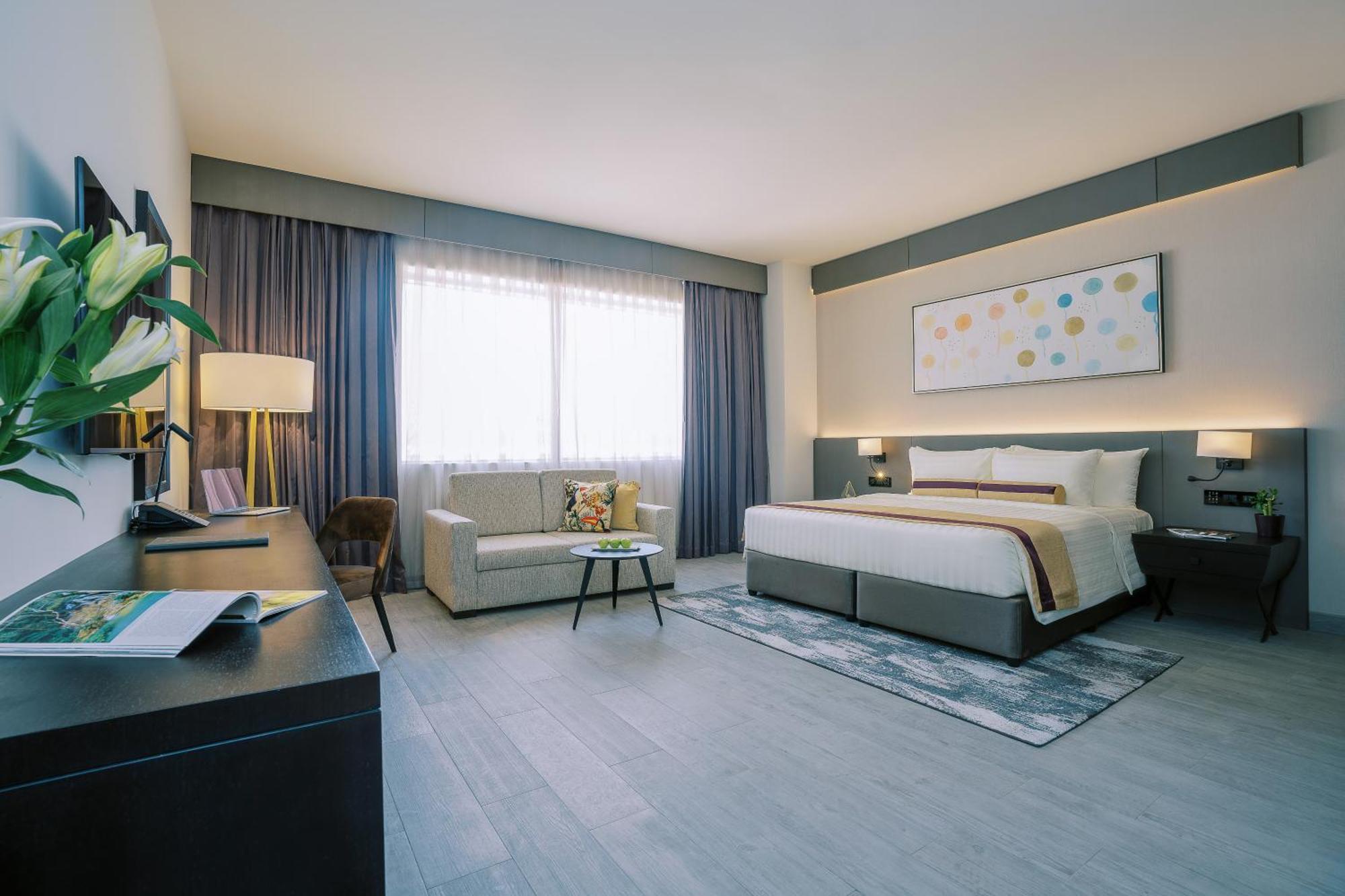 Khalidia Palace Hotel Dubai By Mourouj Gloria Екстериор снимка Deluxe Room