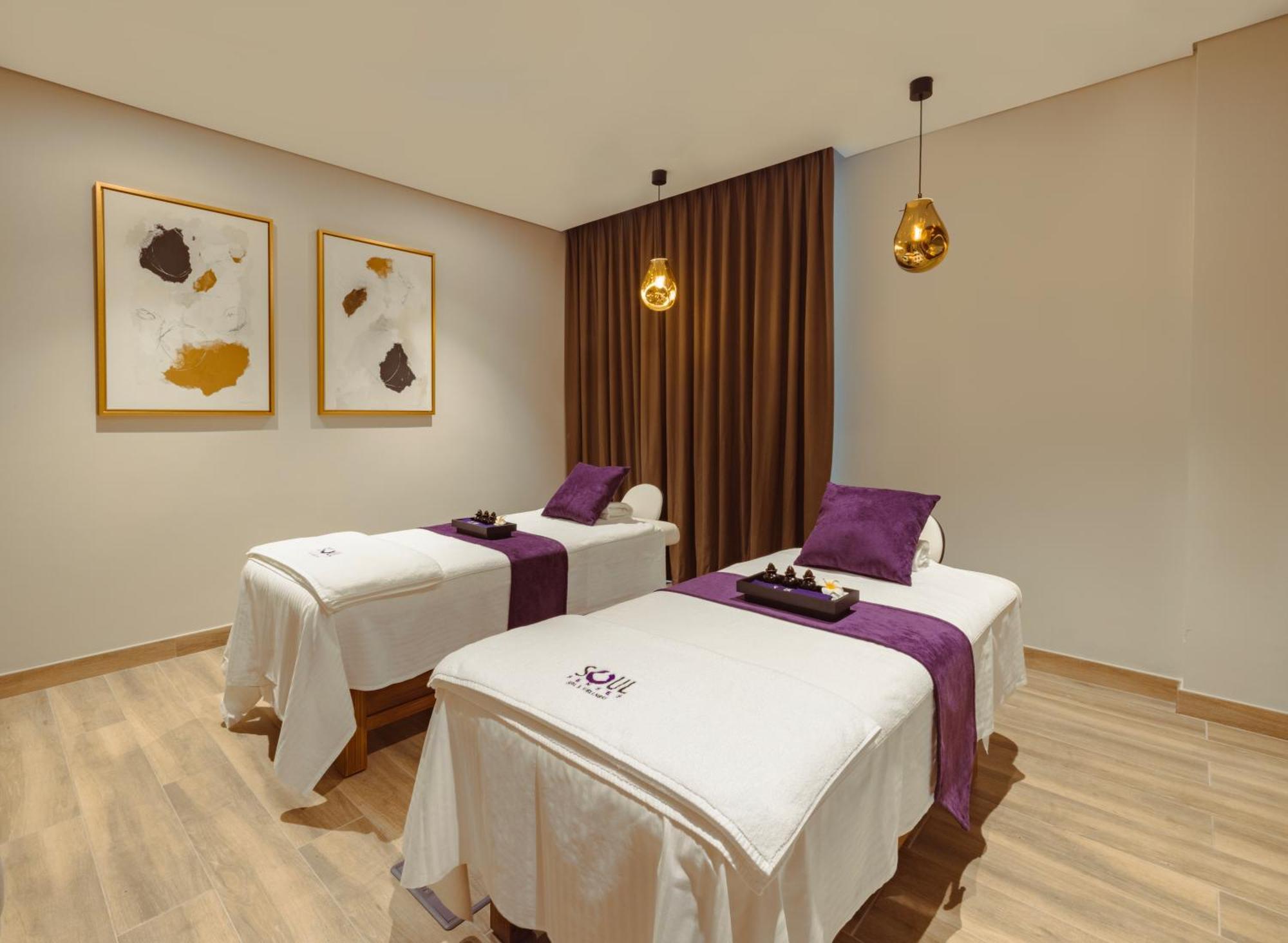 Khalidia Palace Hotel Dubai By Mourouj Gloria Екстериор снимка Spa treatment room